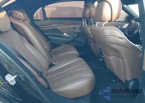 2017 Mercedes-Benz S 550 4Matic z USA, uszkodzony, nr VIN WDDUG8FB2HA312028